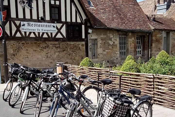 Private Guided Bike Tour of Cabourg and Dives in French