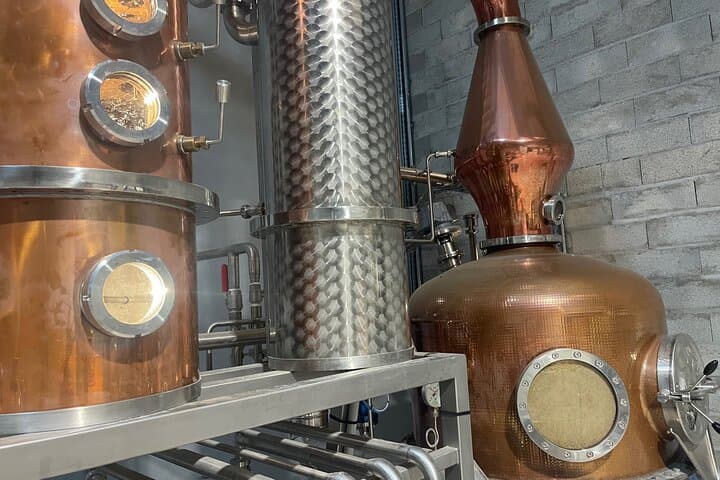 Distillery Tour in Bordeaux with Spirits Tasting