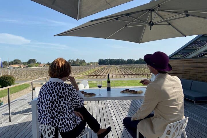 Médoc Afternoon Wine Tour - 2 Wineries & Gourmet Tastings