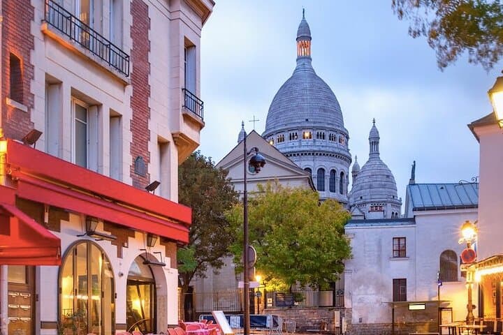 Private Van Tour in Paris - 12 Hours at disposal