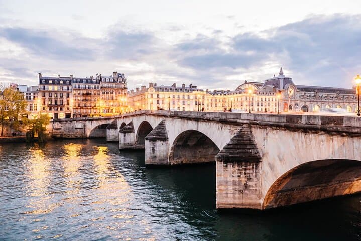 Two-hour Paris Tour including short walk and one hour Seine Cruise