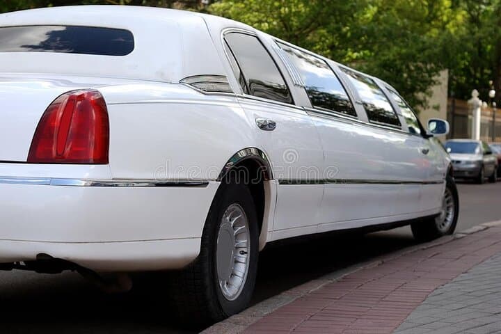 Private Transfer from Paris City to Beauvais Airport (BVA)