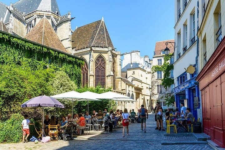 Paris - Visit the famous " Le Marais " with a Private Guide