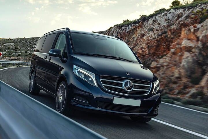 Paris Airport (CDG) to Brussels Private Van Transfer