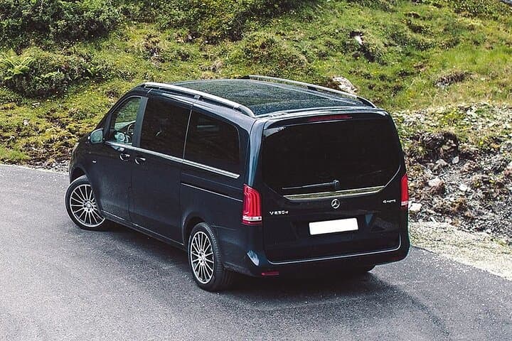 Paris to Cannes Private Transfer