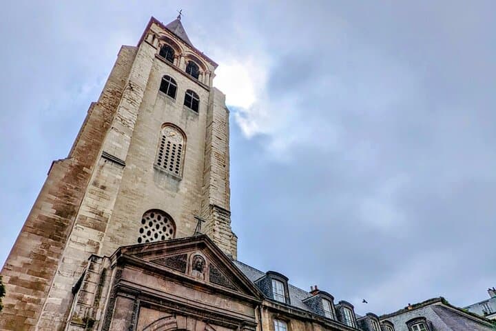 Walking tour with private guide in Saint Germain des Prés + free pastry - 2H