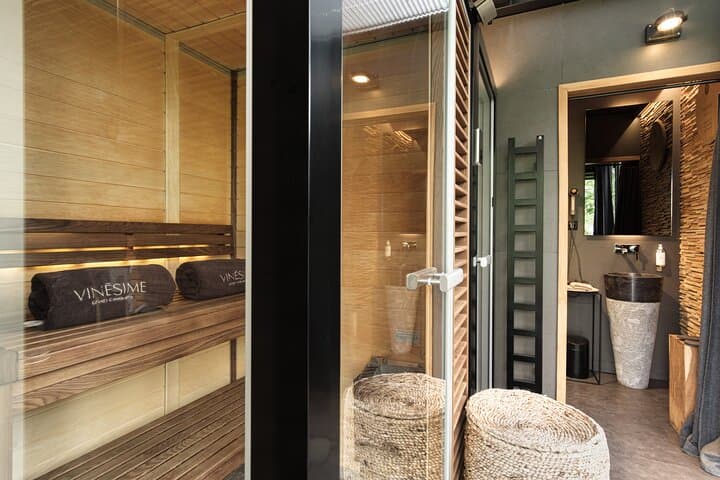 30-minute Relaxing Treatment in Burgundy