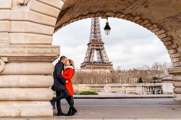 Couple Photoshoot Paris