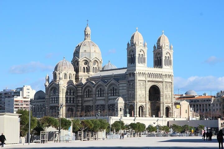 Picturesque Sites of Marseille - Guided Private Walking Tour