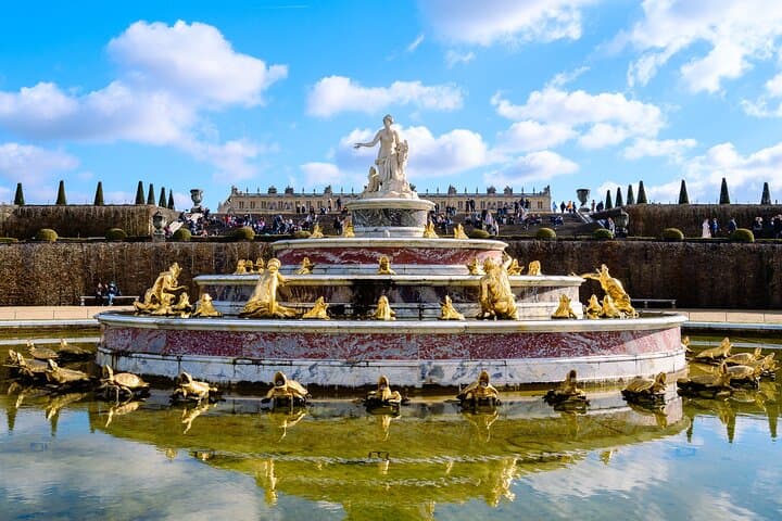PRIVATE TRIP to Versailles Palace & Gardens - Half Day from Paris