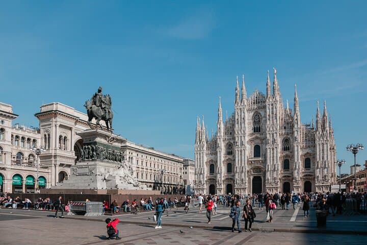 Switzerland, Italy, France 7-Day Taste of Europe Trip from Paris