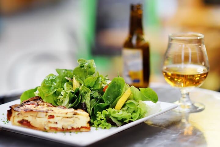 Private French Beer Tasting Tour in Paris Old Town