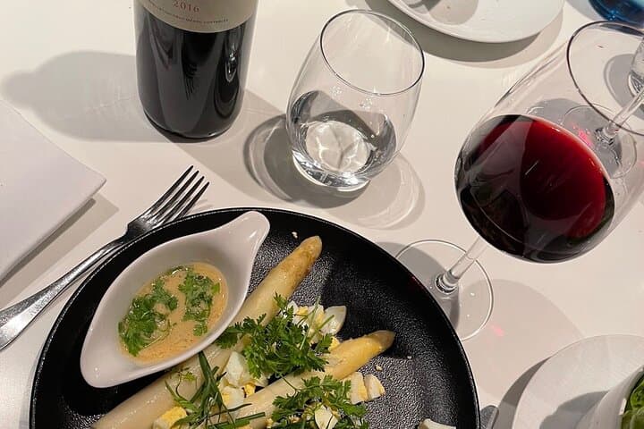 3-Day Tour to the Best Food and Drink in Paris and Champagne