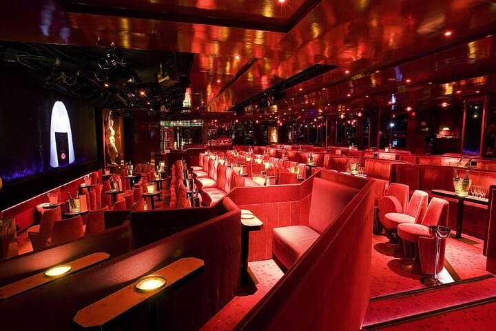 6 hours Paris City Tour with Seine River cruise and Crazy horse