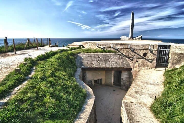 Paris: Normandy D-Day Landing Beaches Private Tour with Champagne