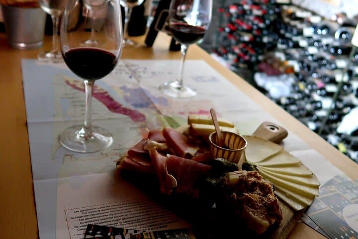 Vintage Wine Tasting in Bordeaux