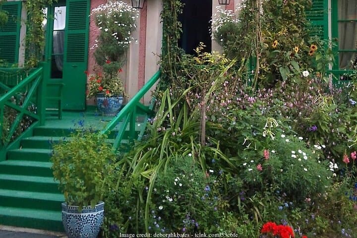 Visit Claude Monet's House: Giverny Private Day Trip from Paris
