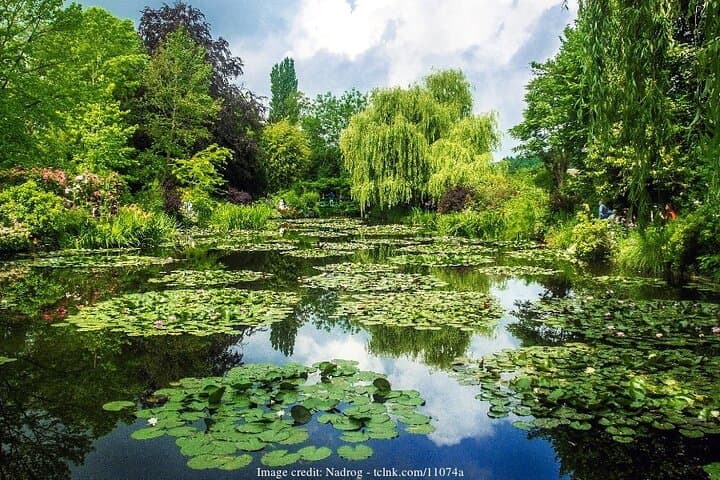 Visit Claude Monet's House: Giverny Private Day Trip from Paris