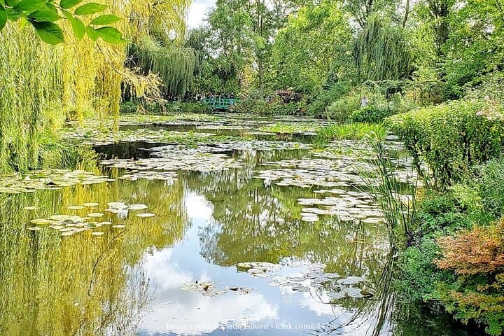 Visit Claude Monet's House: Giverny Private Day Trip from Paris