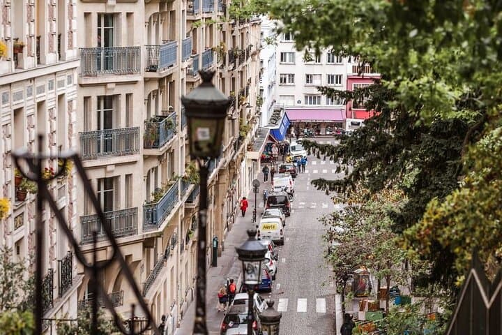 Montmartre Tour with a Local Guide: Private & 100% Personalized