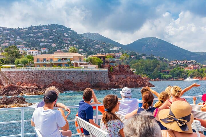 Mandelieu: Esterel Corniche d'Or 1h15 sightseeing cruise by ferry