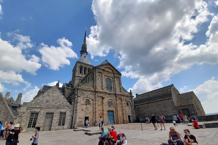 Private Mont Saint-Michel - Bayeux or Caen