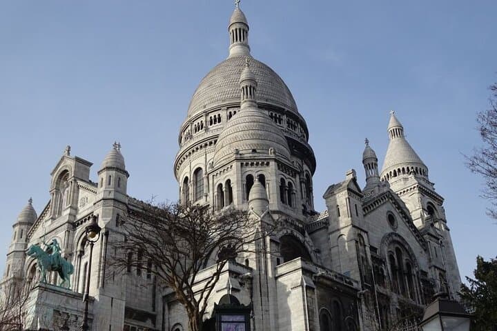 Paris Montmartre : Private Guided Walking Tour