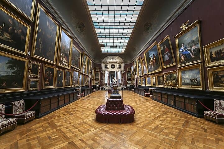Full-Day Private Chantilly Castle Tour from Paris