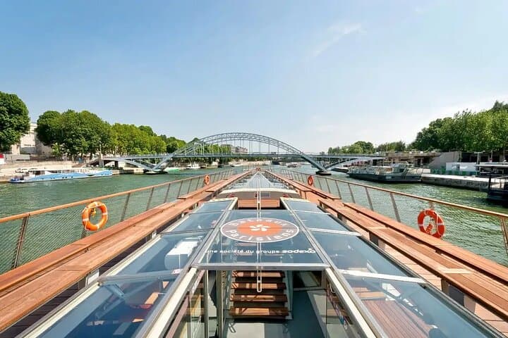 Paris Private Vintage Car Tour with Seine River Cruise