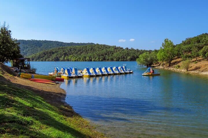 Discover Our Fields and Lake Private Tour from Nice