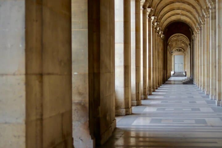 6 Hours Paris Tour with Cruise and Galleries Lafayette
