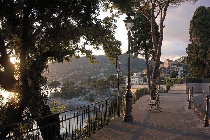 Private Transfer From Nice To Genoa With a 2 Hour Stop in Savona
