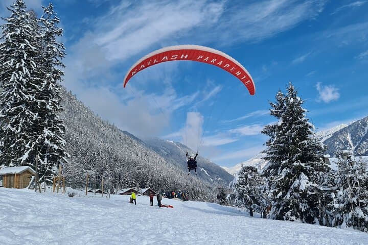 Tandem flight Kailash Paragliding Chamonix
