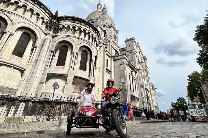 Private Sidecar Tour of Montmartre : Off the Beaten Path