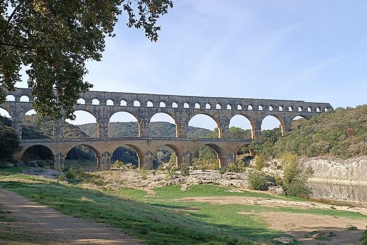 Private Tour Roman Aqueduc Pont du Gard, Avignon the Pope Palace