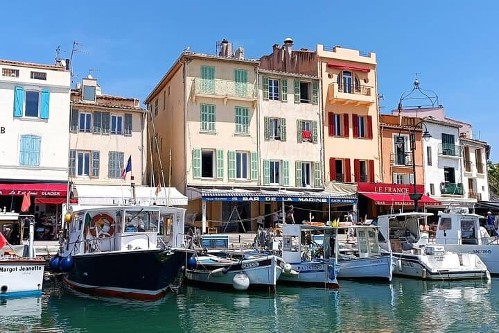 Private Tour in Aix en Provence with Wine Tasting