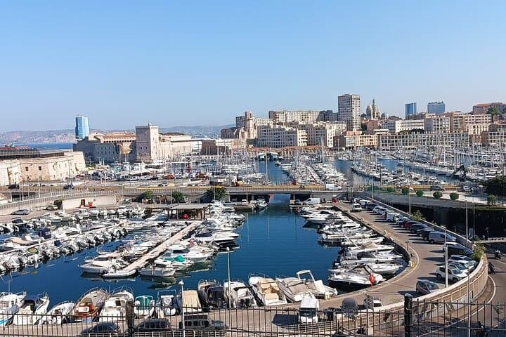 Private Tour in Aix en Provence with Wine Tasting