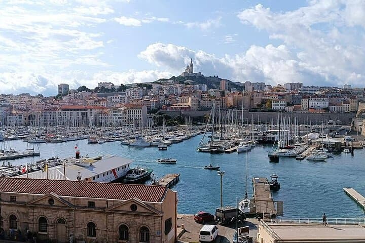 Private Tour in Aix en Provence with Wine Tasting