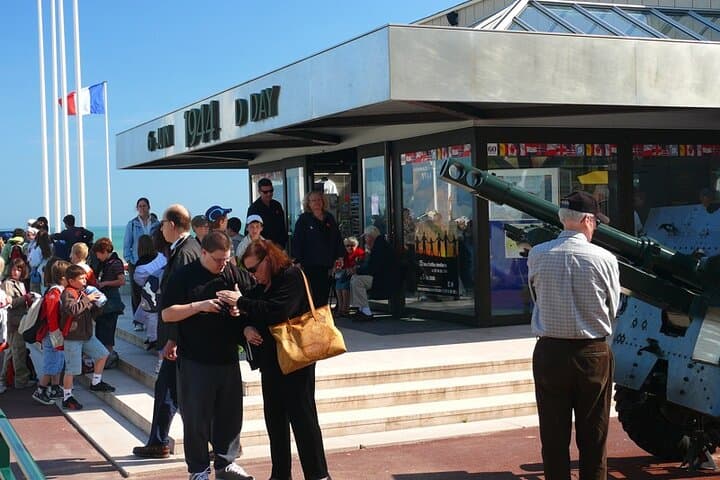 Normandy D day beaches day tour from Paris hotel- Private tour