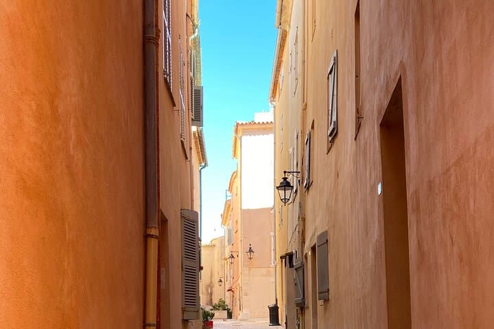 Saint Tropez Guided Tour and Tarte Tropezienne Tasting