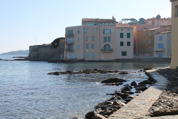 Saint Tropez Shore Private Tour with a Local Guide