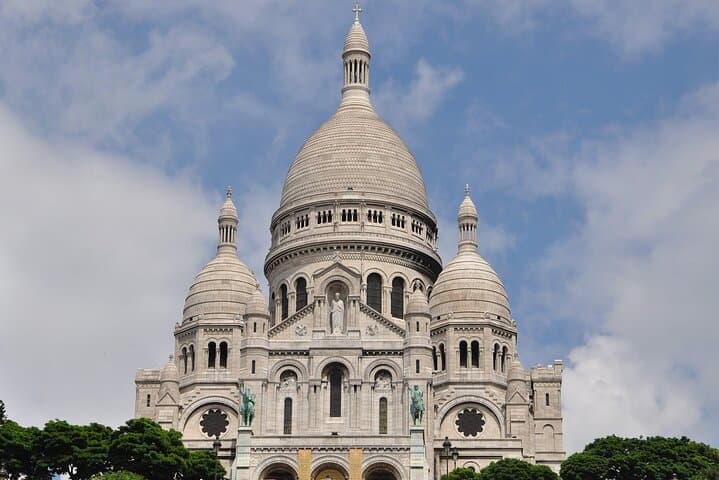 Paris : Private Custom Walking Tour with A Guide (Private Tour)