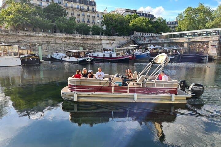 Paris on the Seine side: Magical private cruise