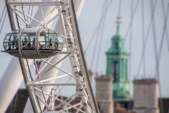 Private full day tour of London from Paris