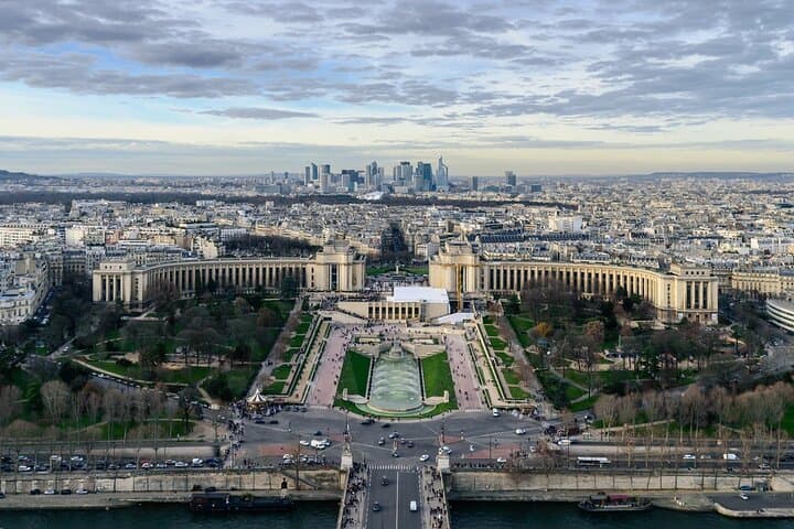 Paris Small Group Tour with Beauvais Transfers