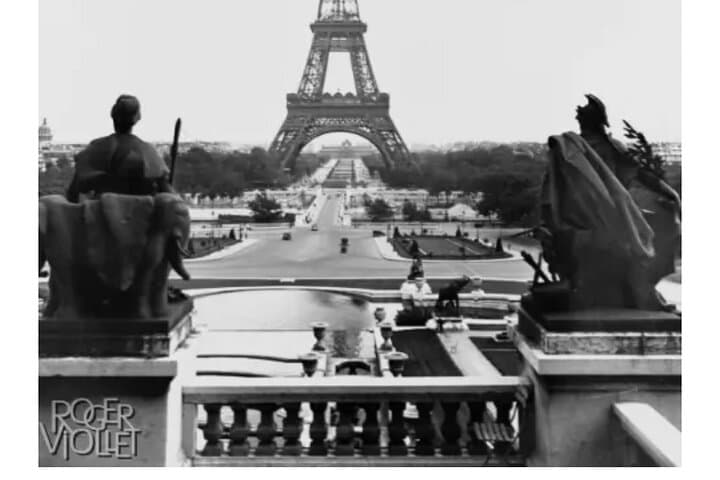 Eiffel Tour in black & white from the Trocadero Gardens.
The iconic and unique monument from Gustave Eiffel, this big engineer that fight very strong for keep “La dame de fer” up! Today, big symbol.