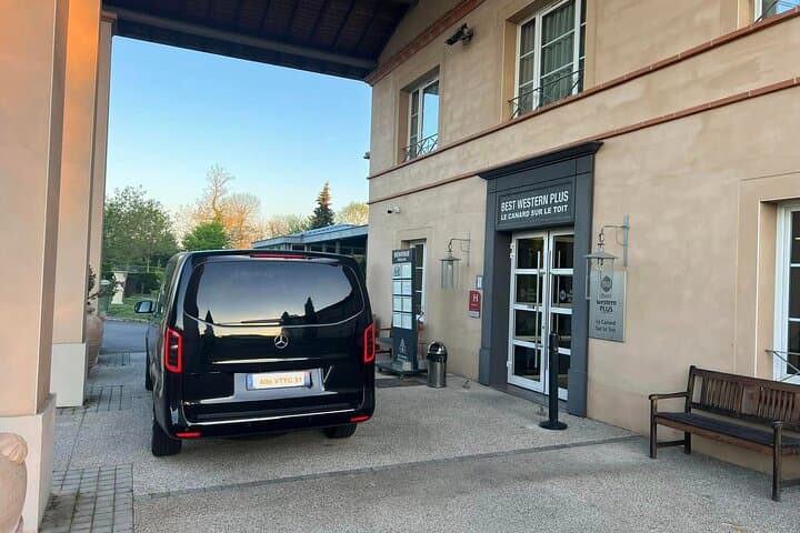 Private transfer from or to Toulouse Airport