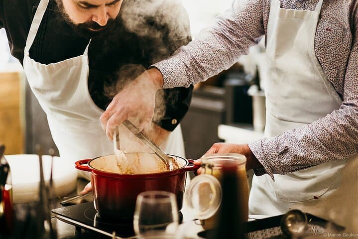 Market Tour, Cooking Class & Lunch with Chef in Lyon Studio