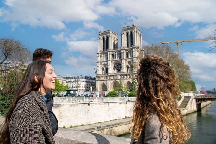 Paris City Walking Tour: See the Top 5 Highlights in a Day