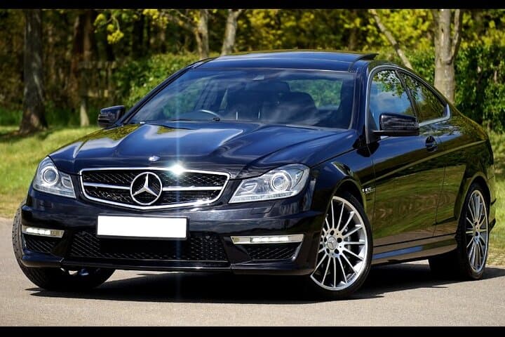 Mercedes Cab